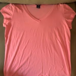 Large Gal stretchy t-shirt. pink